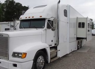Veja em detalhes: Freightliner 1995 customizado