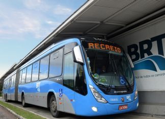 O 500 MDA é superarticulado olímpico da Mercedes