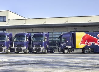 Renault prepara caminhões para o Red Bull Racing