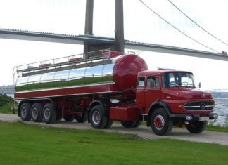 Tour na Alemanha reúne veteranos do Grupo Daimler