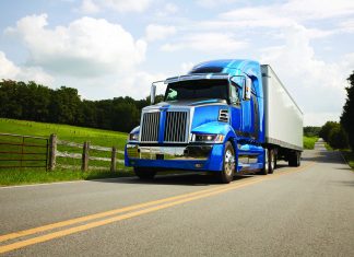 Novo 5700 XE é aerodinâmico; padrão EUA continua
