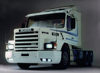 Scania 113, vendido entre 1991 e 1998, é homenageado