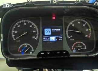 Mercedes apresenta tecnologias para economia de combustível