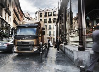 Volvo começa produção de caminhão elétrico