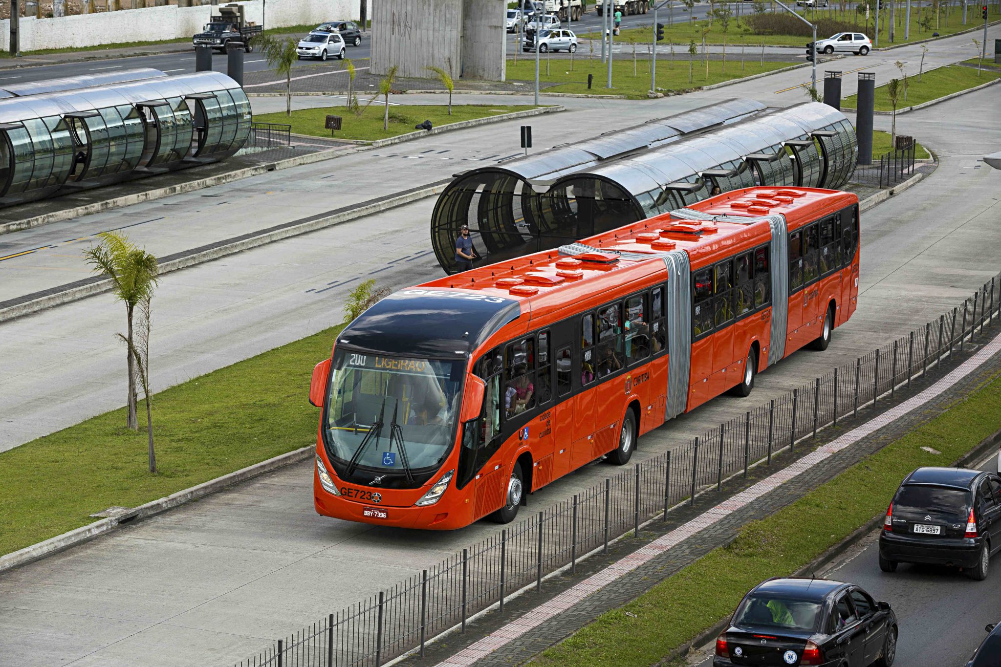 Volvo, 36 anos de tecnologia para o Brasil, 86 para o mundo - Ônibus &  Transporte