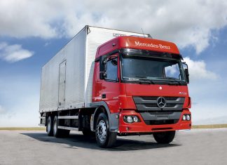 Emplacamentos de caminhões caem, menos para modelos importantes para o abastecimento das cidades Mercedes-Benz Atego