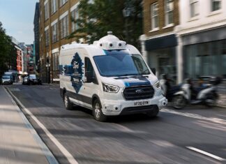 Ford começa testes de entregas na vida real com furgões autônomos