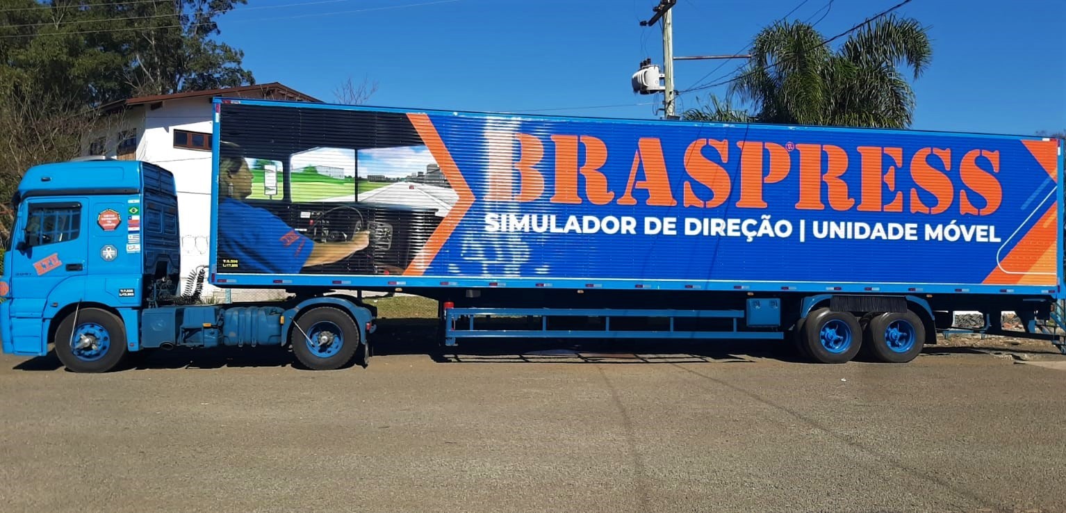 Braspress investe em unidade móvel para treinamento de motoristas