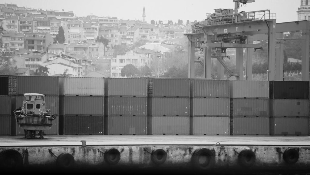 shipping container istanbul bw
