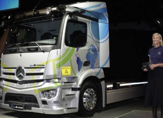 Mercedes-Benz apresenta eActros e Atego autônomo como destaques na Fenatran