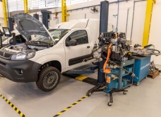 Stellantis vai transformar Fiorino e Partner em veículos de carga elétricos com o Senai