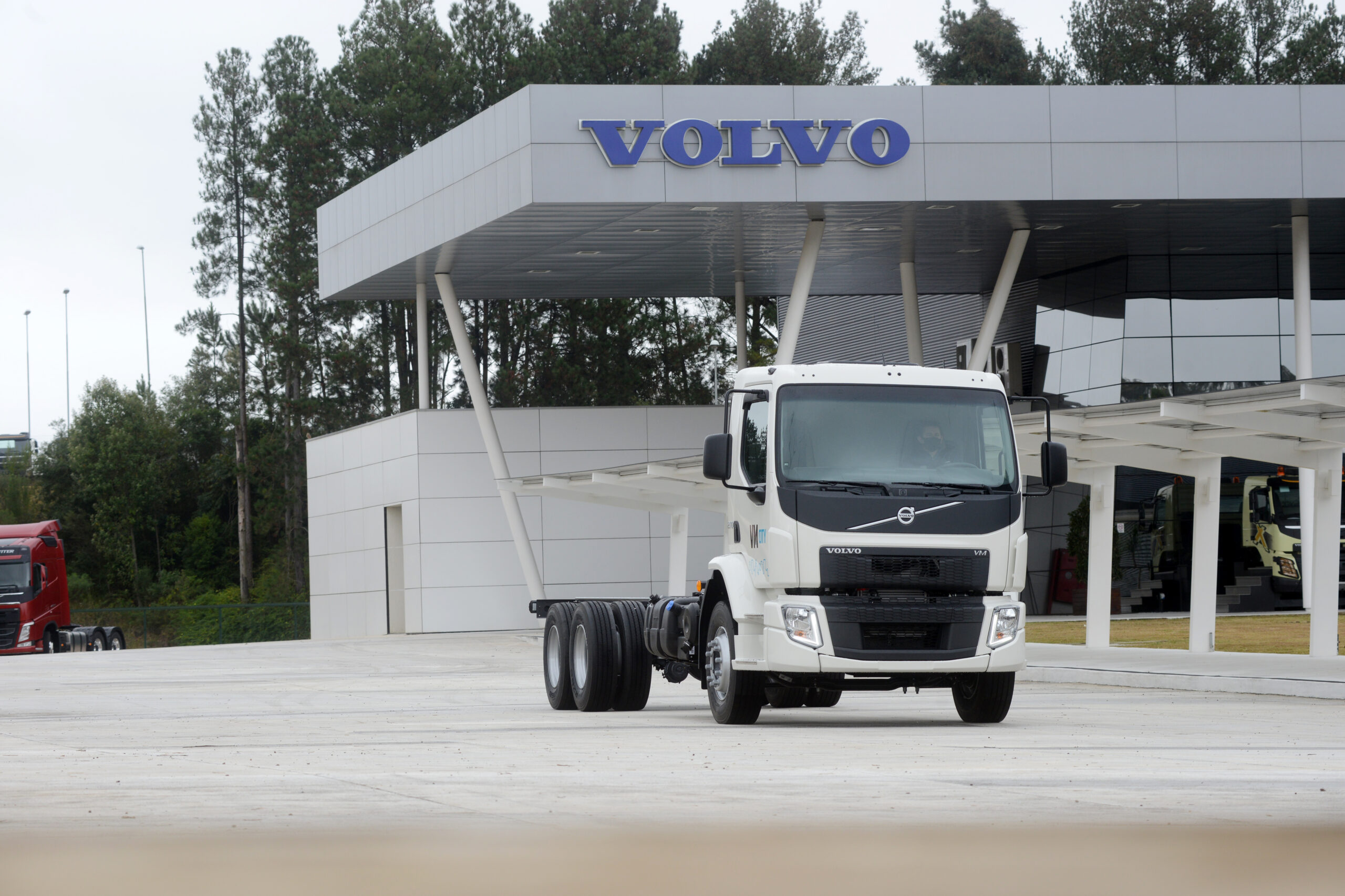 Volvo bate recorde de vendas de caminhões Seminovos em 2020