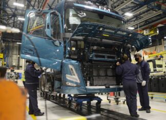 Produção de caminhões em fevereiro dobra frente ao mês de janeiro