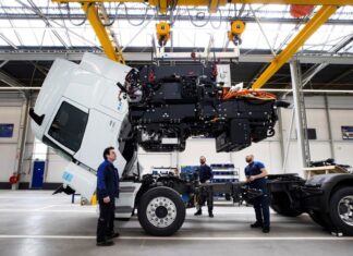 DAF inaugura sua fábrica de caminhões elétricos