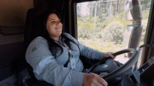 JSL treina mulheres para dirigir carretas no MS
