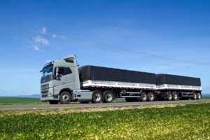 Volvo começa a vender, sob consulta, caminhões FH com 100% de biodiesel