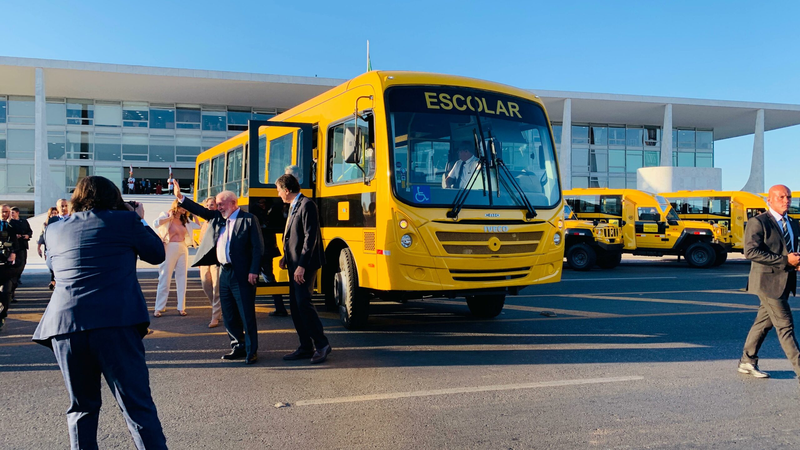 Oînibus escolar Iveco Bus entregues Brasilia