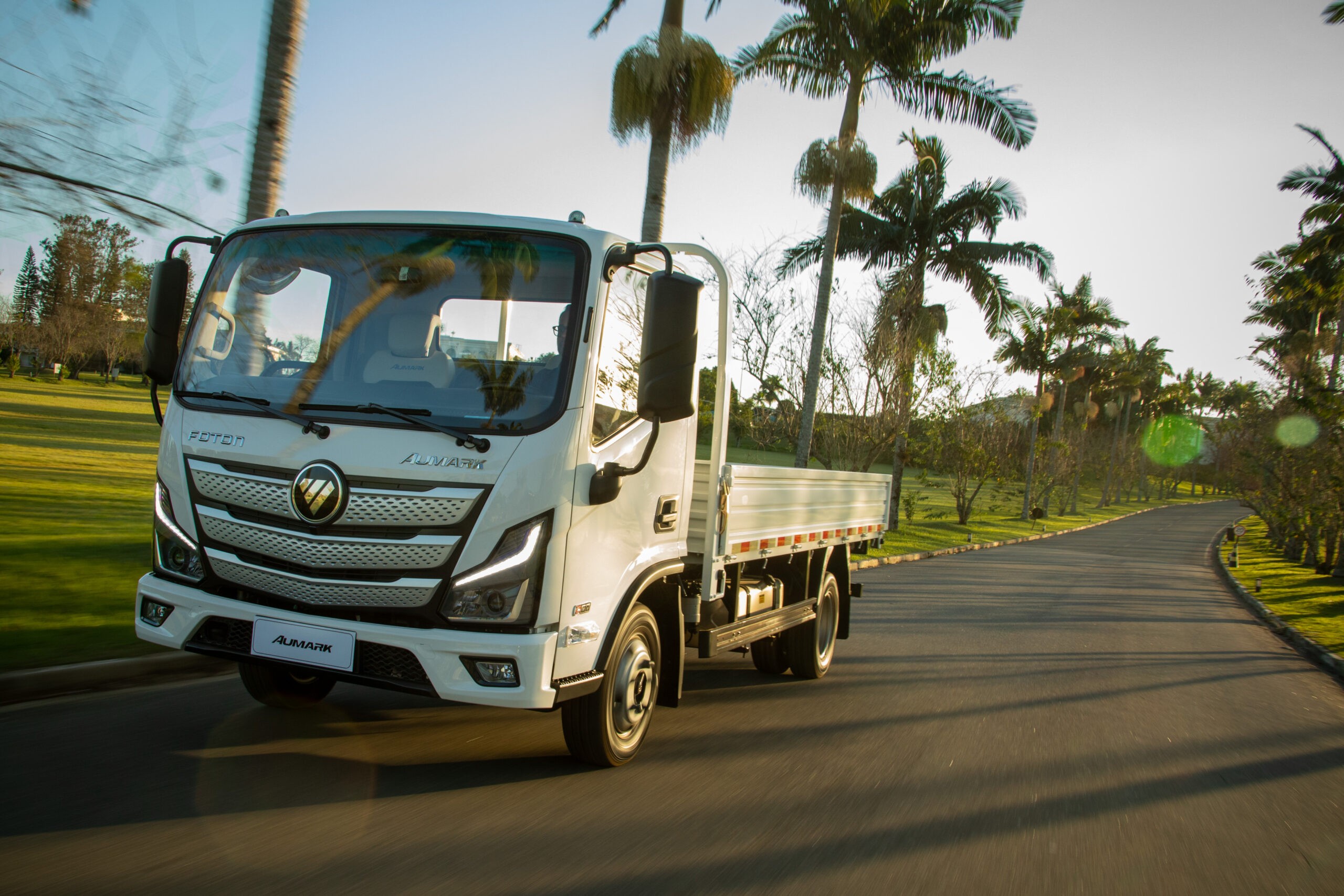 Novo caminhão semileve da Foton tem revisões gratuitas