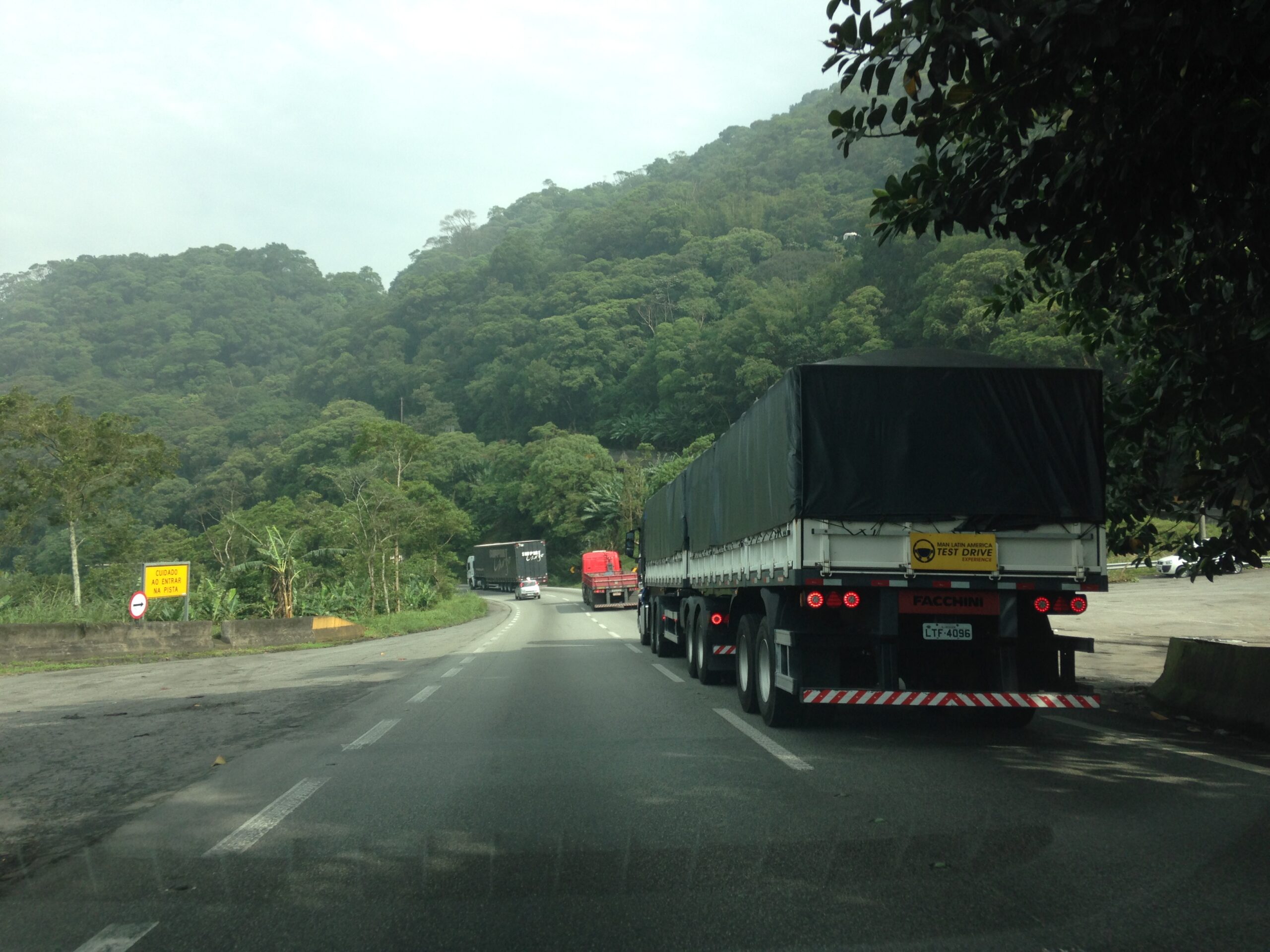 Engenharia e indústria discutem soluções para descarbonização do transporte