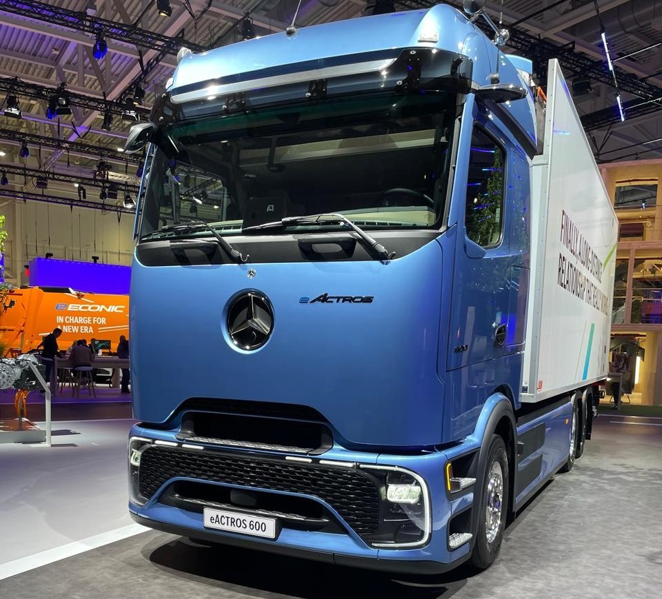 Mercedes-Benz eActros 600 começa a ser produzido em novembro