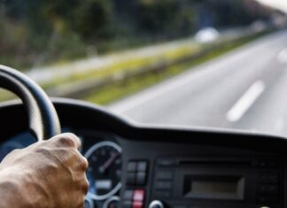 Impacto da escassez de motorista alerta entidades do setor
