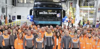 Ford comemora a produção de 300 mil caminhões na planta da Turquia