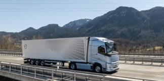 Volvo Trucks atualiza linha de caminhões pesados e reduz consumo de combustível