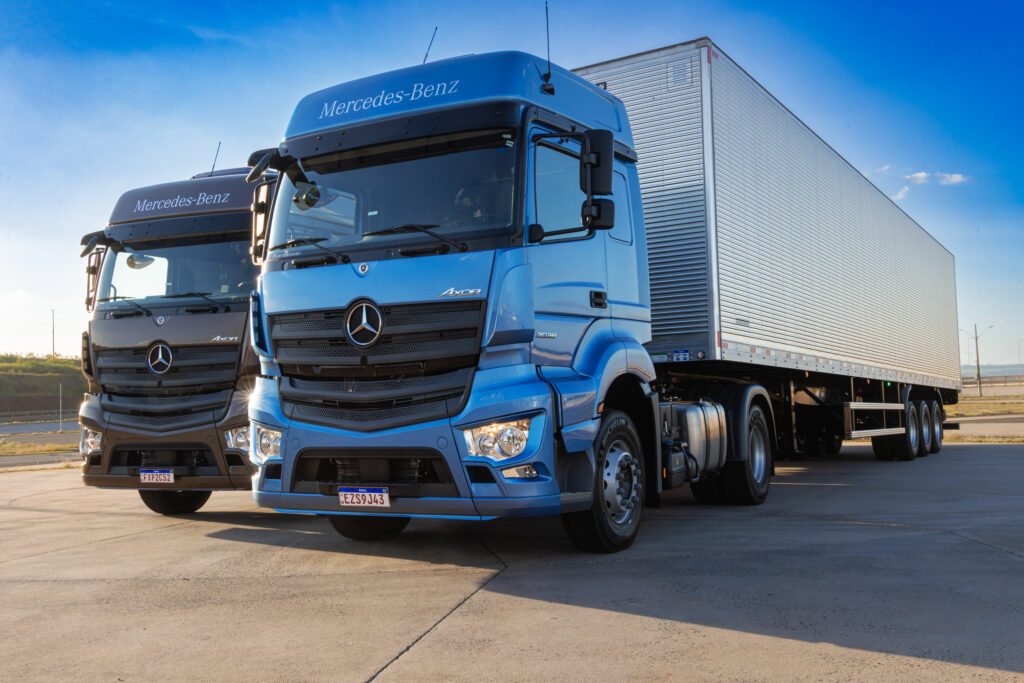 Mercedes-Benz relança o Axor atualizado no mercado brasileiro
