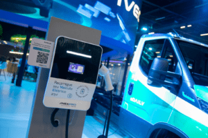 Iveco Group e Senai unem educação e inovação em jornada de descarbonização