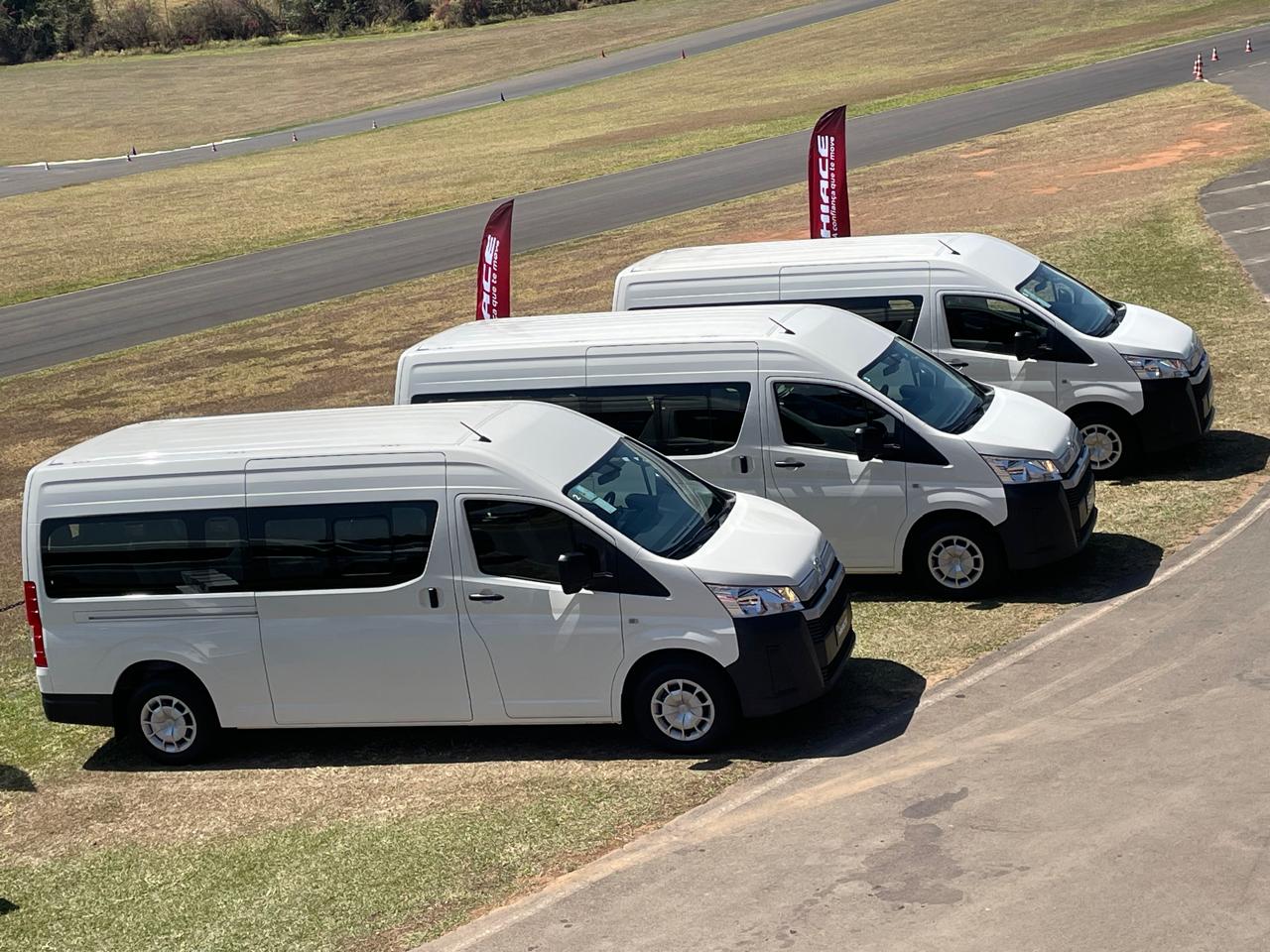 Toyota estreia no mercado de vans no Brasil com a Hiace Minibus 15+1