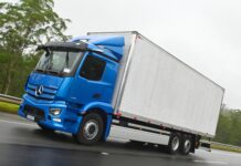Mercedes-Benz eActros 400 percorre 476 km sem recarga