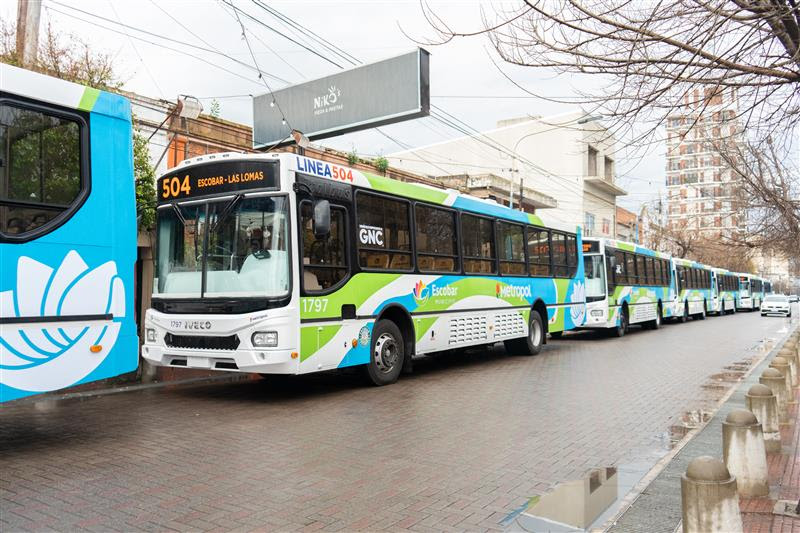 Iveco BUS estreia primeiras linhas de ônibus a gás na Argentina
