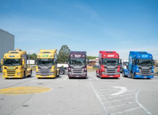 Buzin Transportes compra Scania personaliza e faz vitrine; assista Buzin Transportes compra Scania G 370 personaliza e faz vitrine cultural