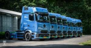 Mercedes-Benz projeta recuperação global mesmo com queda de 15%