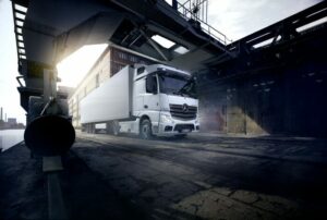 Gestão baseada em dados deve redefinir a logística do transporte de cargas em 2026