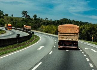 Nova regra do frete mínimo entra em vigor; confira
