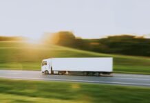 Gestão baseada em dados vai definir a logística em 2026, diz Geotab Gestão baseada em dados deve redefinir a logística do transporte de cargas em 2026