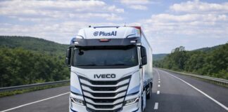 IVECO e PlusAI lançam programa pioneiro de condução autônoma de Nível 4