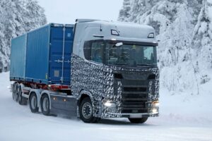 Flagra: novo Scania surge em testes na Europa com câmeras no lugar dos retrovisores