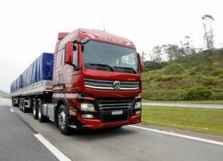 Volkswagen Caminhões roda mais de 500 mil km com B100 Volkswagen Caminhões avança com mais de 500 mil km rodados com B100