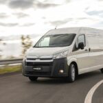 Conheça o Toyota Hiace Furgão, que estreia no Brasil por R$ 304.990