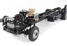 Mercedes-Benz amplia força no fretamento rural com 50 novos OF 1519 R