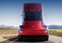 Tesla Semi chegará em 2026 podendo custar R$ 1,57 milhão Tesla Semi chegará em 2026 por volta de R$ 1,57 milhão na versão de maior autonomia