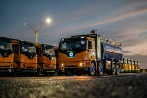 Em 2025, a China vendeu mais caminhões elétricos do que a diesel