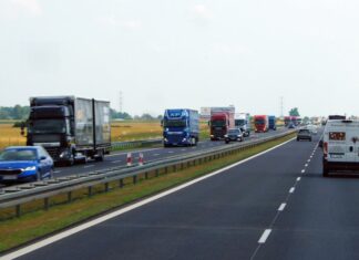 Preço real dos caminhões entra em debate na Europa sobre descontos milionários Empresas europeias revelam preço de caminhões