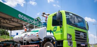 Caminhões da Volkswagen avançam com B100