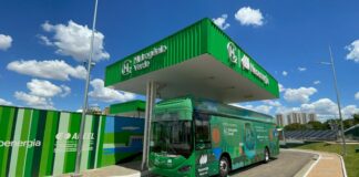 Brasília tem o primeiro ônibus a hidrogênio verde do Brasil em rota turística