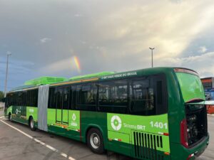 Scania K 340 com carroceria Marcopolo estreia motor a gás no transporte público