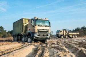DAF CF Militar 6×6 estreia e amplia parceria com a Tatra para operações severas