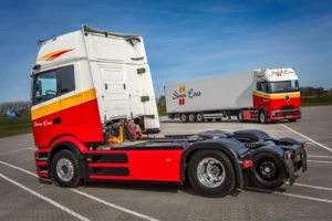 Caminhões elétricos evoluem: novo eixo ultracurto amplia aplicações do eActros